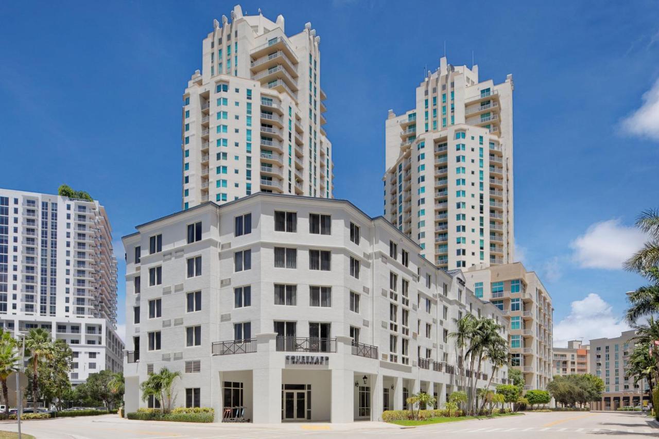 ホテル コートヤード マイアミ デードランド Glenvar Heights エクステリア 写真