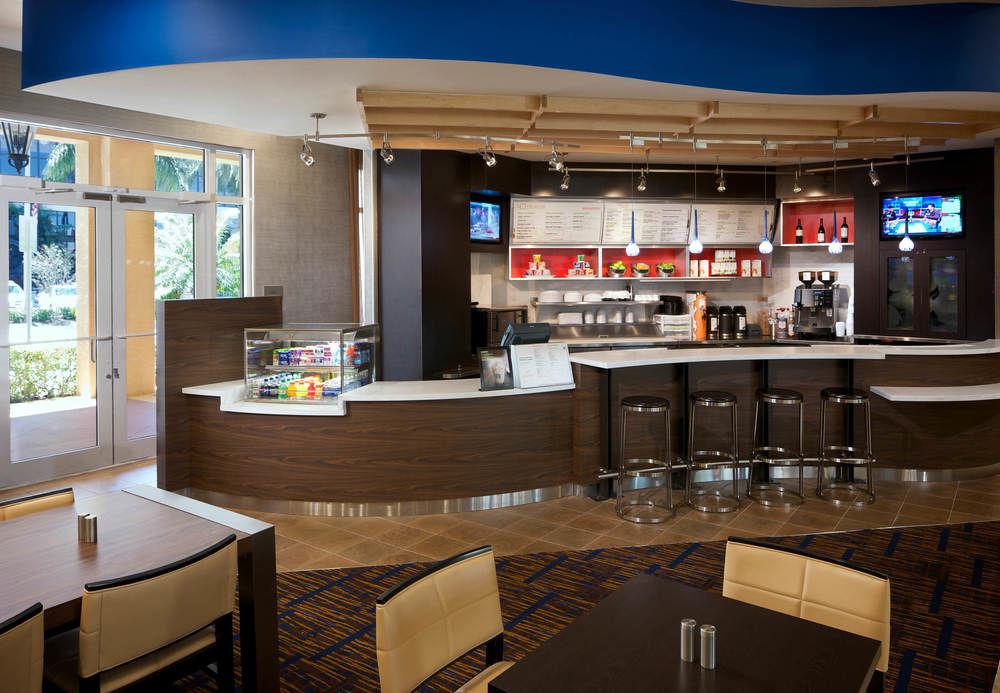 ホテル コートヤード マイアミ デードランド Glenvar Heights エクステリア 写真
